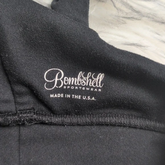 Bombshell Sportswear Twisted Sports Bra Medium Black - Picture 8 of 8